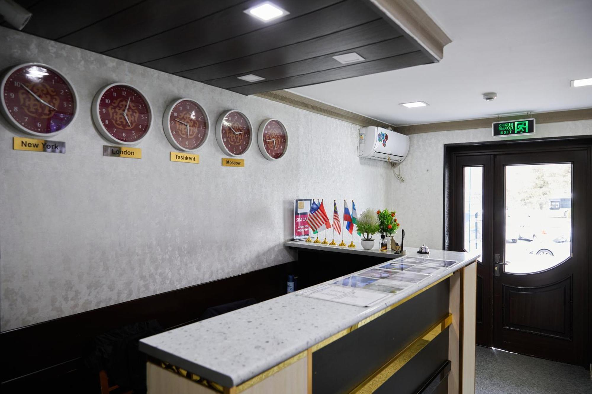 Hotel Art Palace Tashkent Bagian luar foto