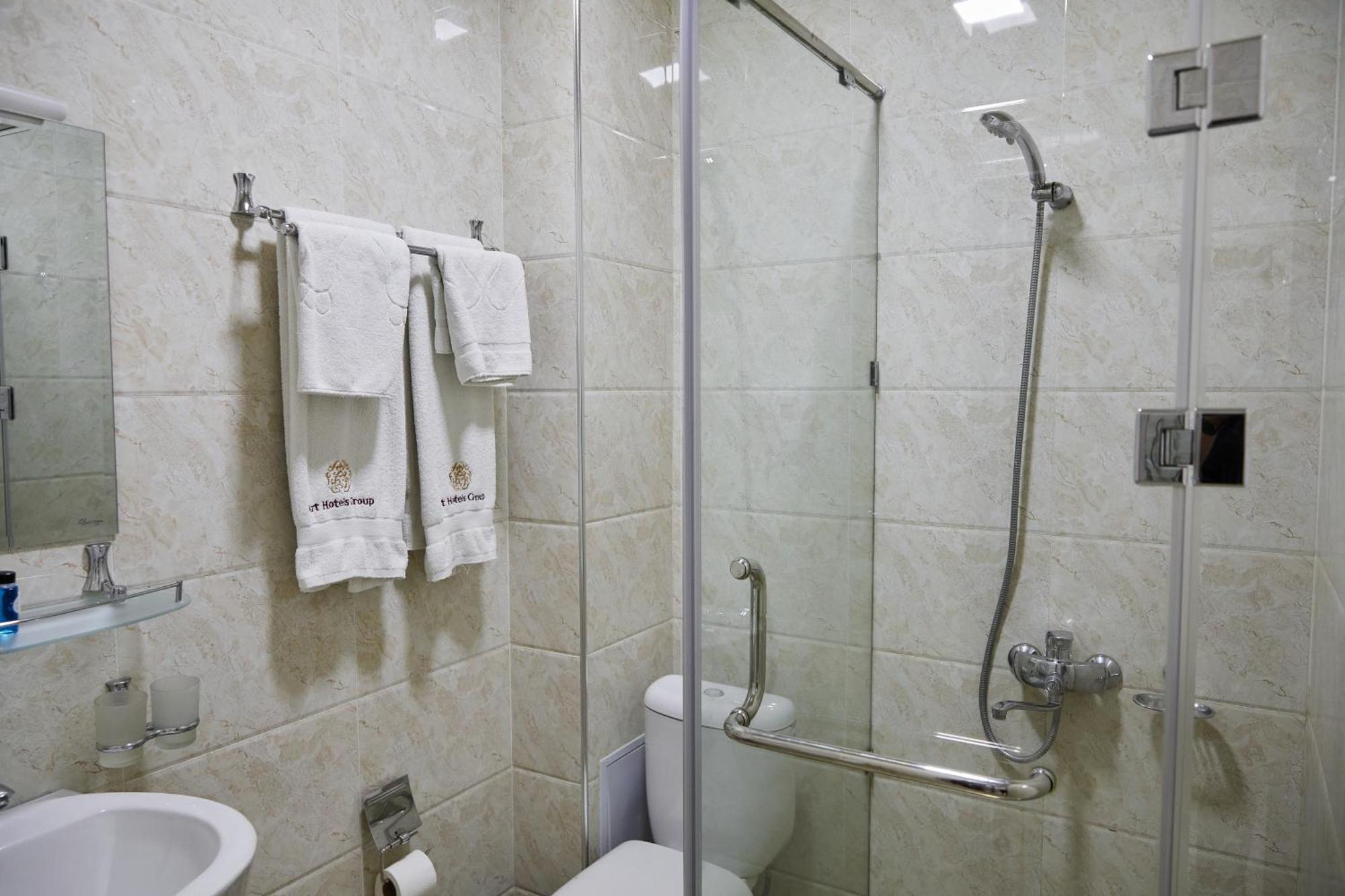 Hotel Art Palace Tashkent Bagian luar foto